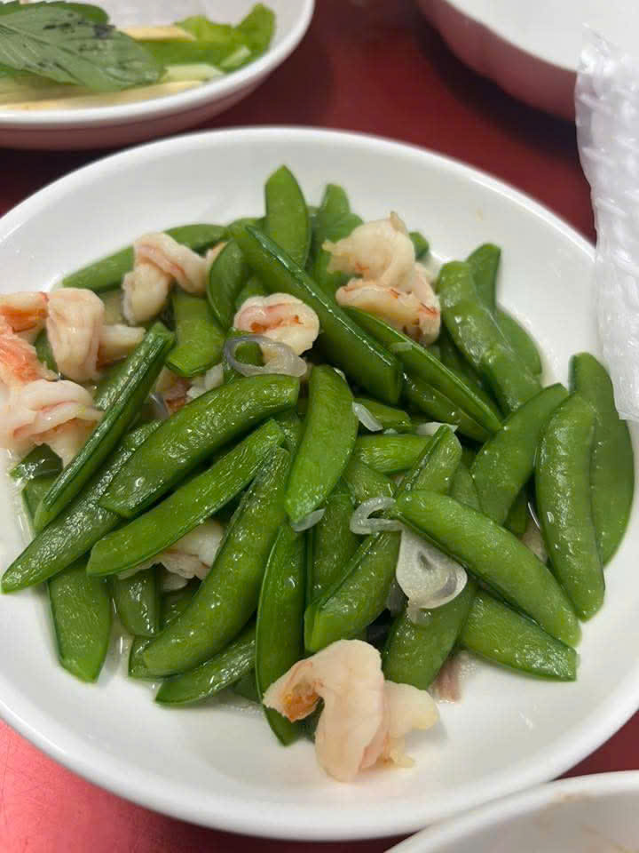 ĐẬU VÁN XÀO TÔM