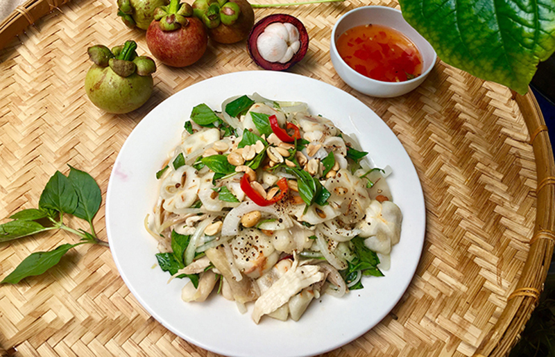 GỎI GÀ MĂNG CỤT