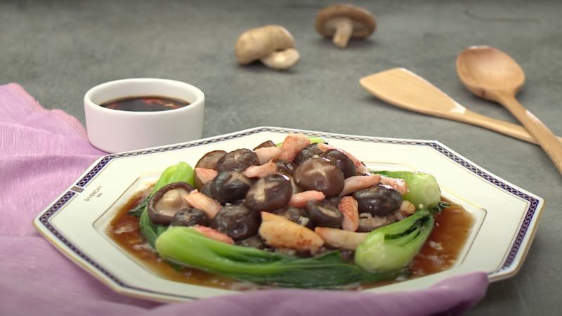 NẤM ĐÔNG CÔ XÀO CẢI THÌA