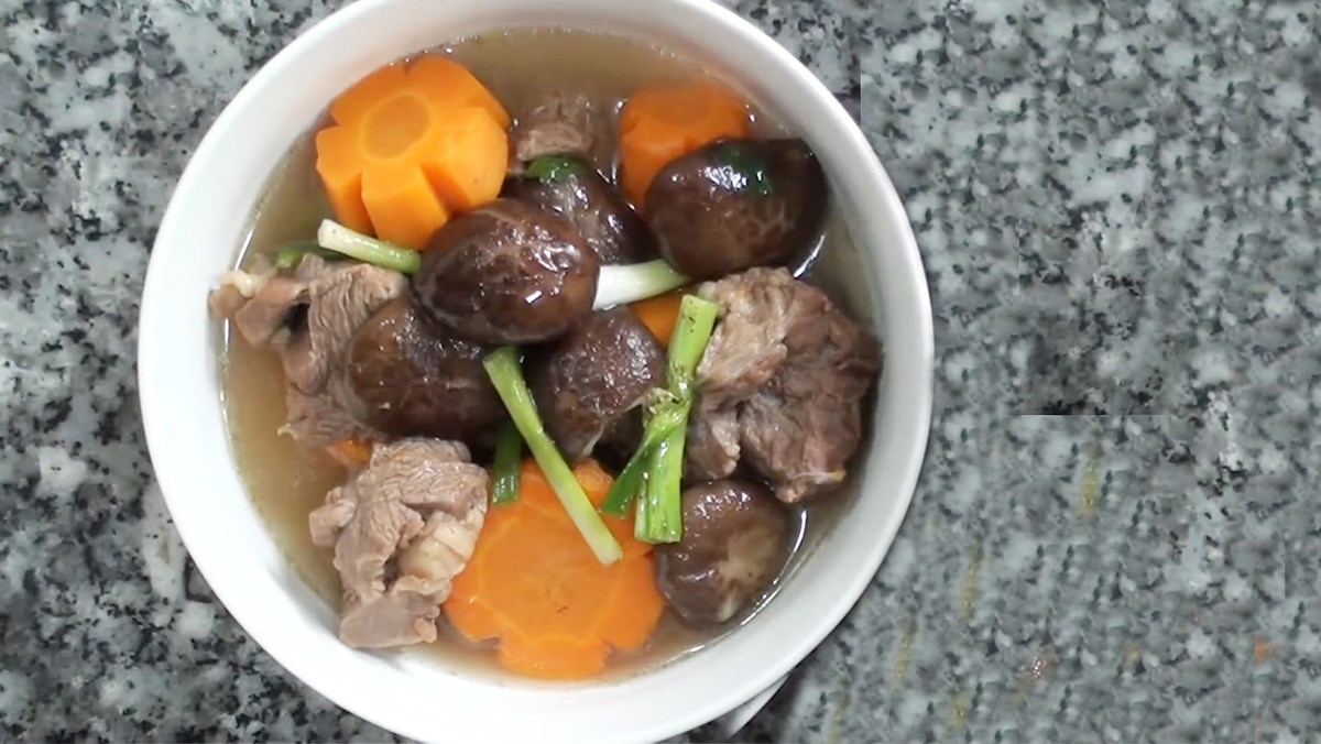 NẤM ĐÔNG CÔ HẦM THỊT BÒ