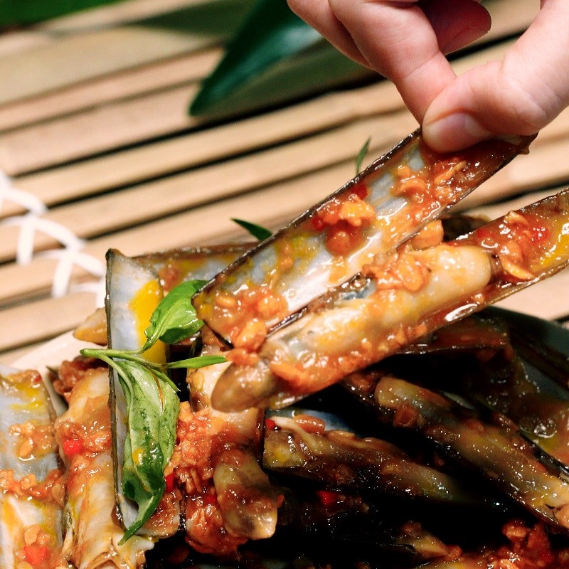 ỐC MÓNG TAY XÀO BƠ TỎI