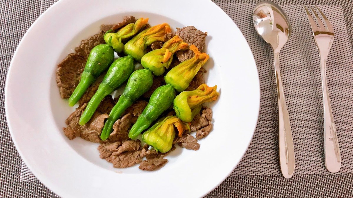 BÍ NỤ XÀO THỊT BÒ