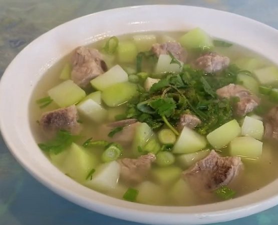 CANH SUSU SƯỜN HEO