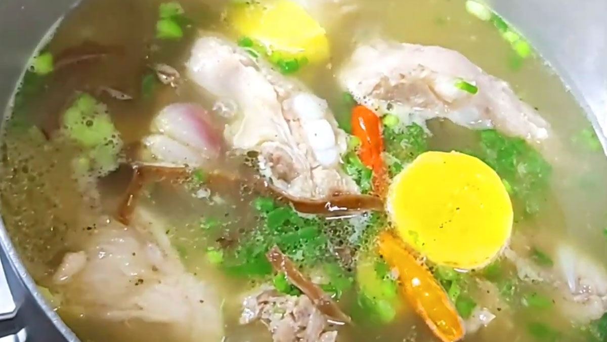 CANH KHOAI LANG NẤU SƯỜN NON