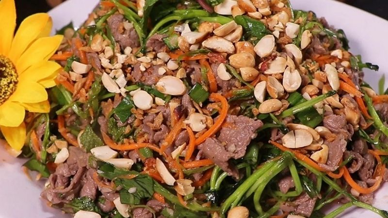 GỎI RAU MUỐNG NGÓ SEN