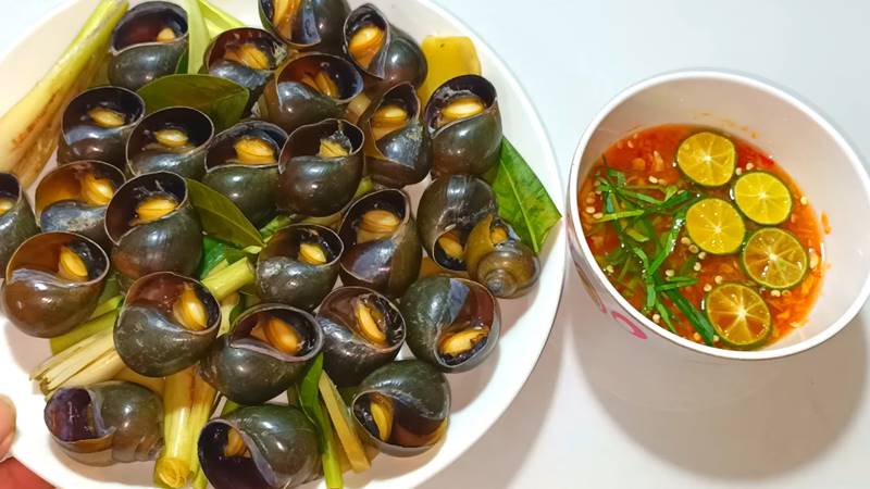 ỐC BƯƠU LUỘC SẢ