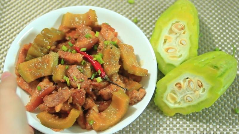 THỊT KHO KHỔ QUA