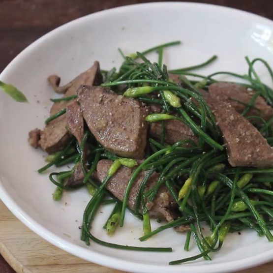 BÔNG HẸ XÀO GAN HEO