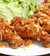 ĐÙI GÀ CHIÊN NƯỚC MẮM