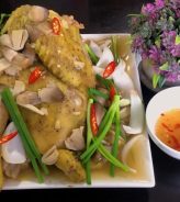 GÀ HẤP NẤM RƠM